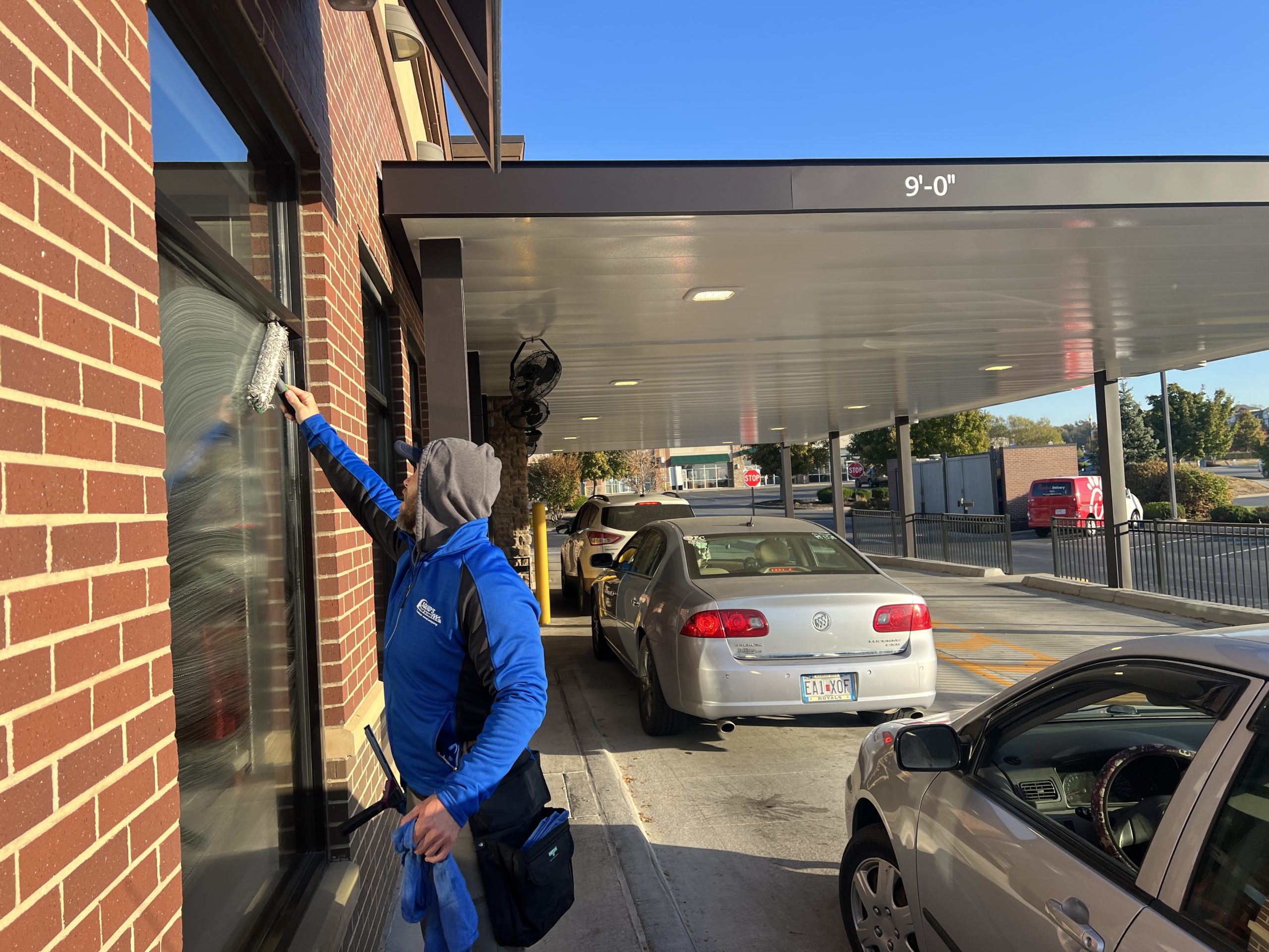 Exterior commercial window cleaning in Kansas City