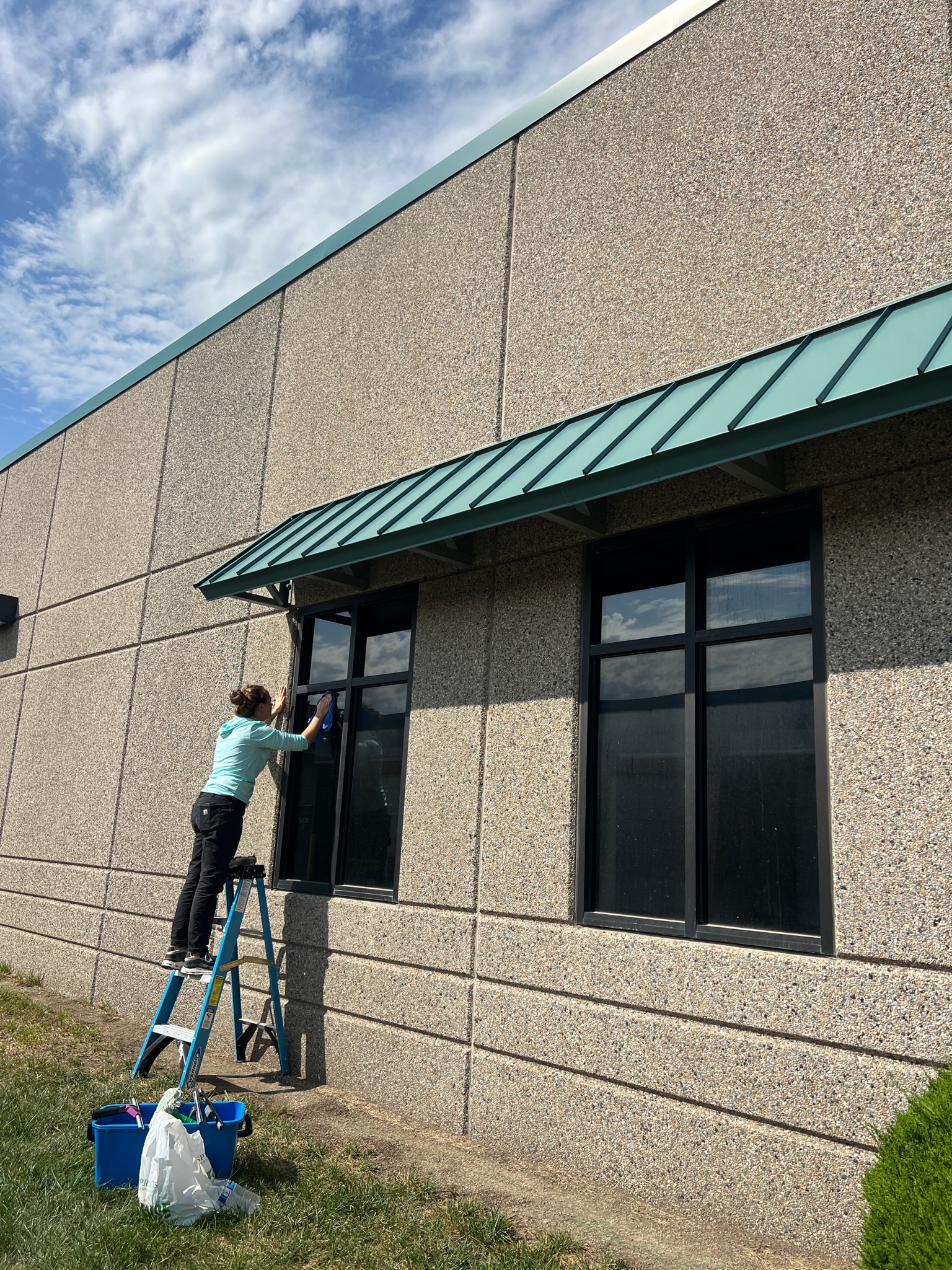 Commercial Window Cleaning in Kansas City